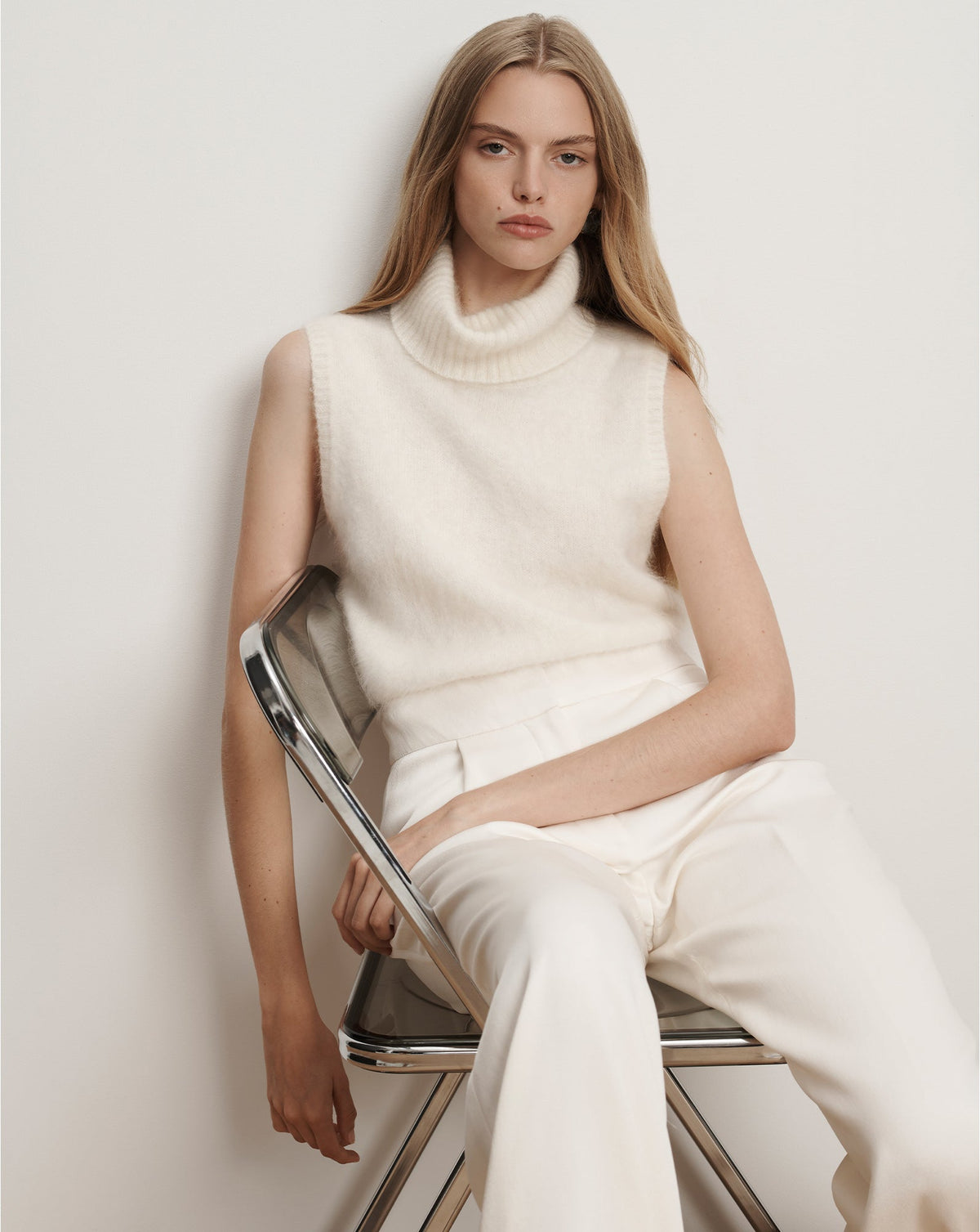 Mazzy Brushed Cashmere Sleeveless Sweater in Ivory - Veronica Beard Recommended
