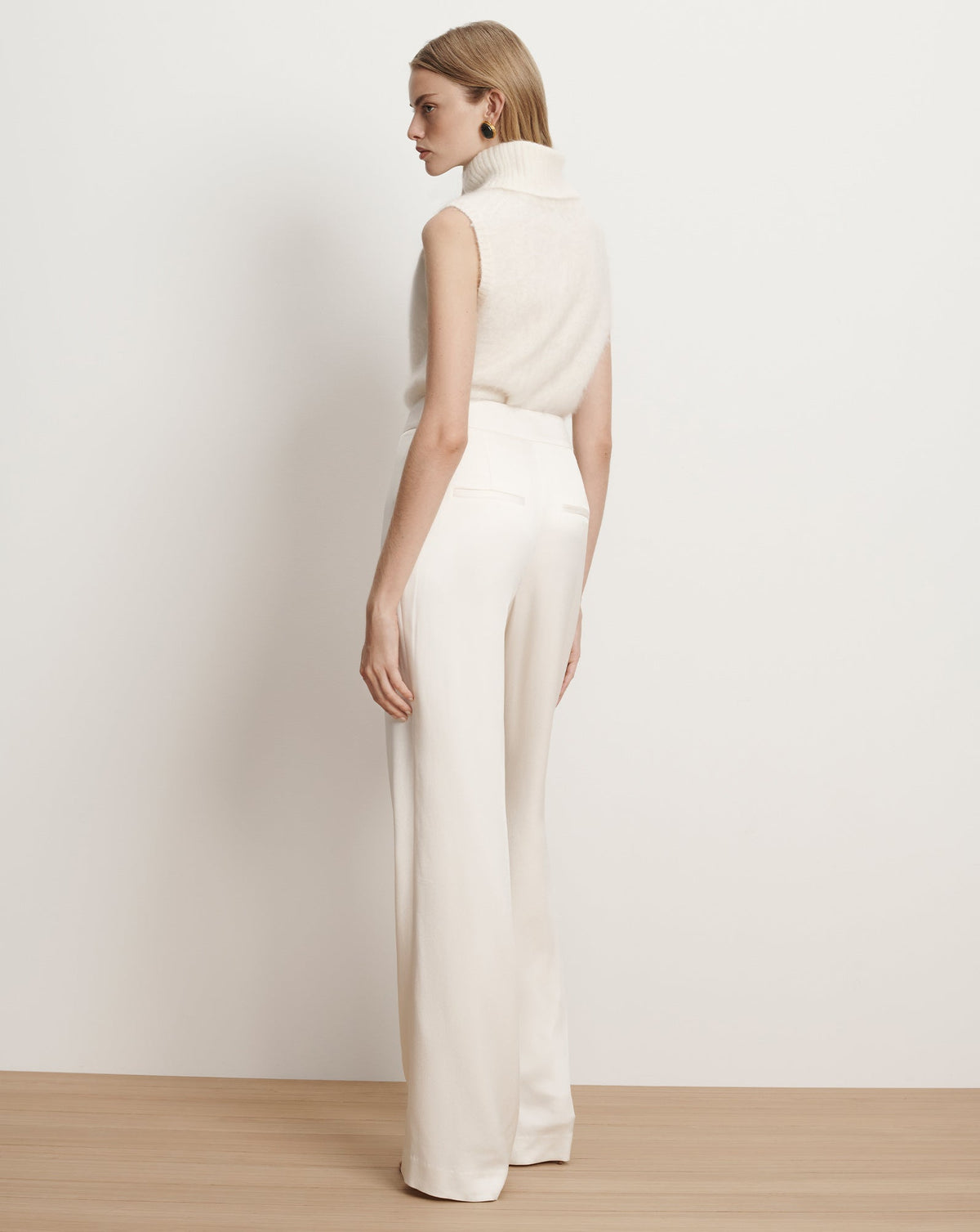 Mazzy Brushed Cashmere Sleeveless Sweater in Ivory - Veronica Beard Recommended