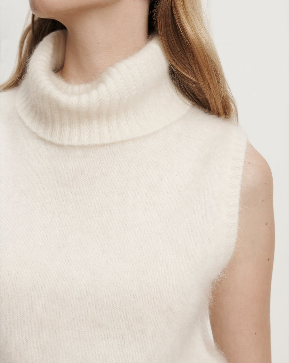 Mazzy Brushed Cashmere Sleeveless Sweater in Ivory - Veronica Beard Recommended