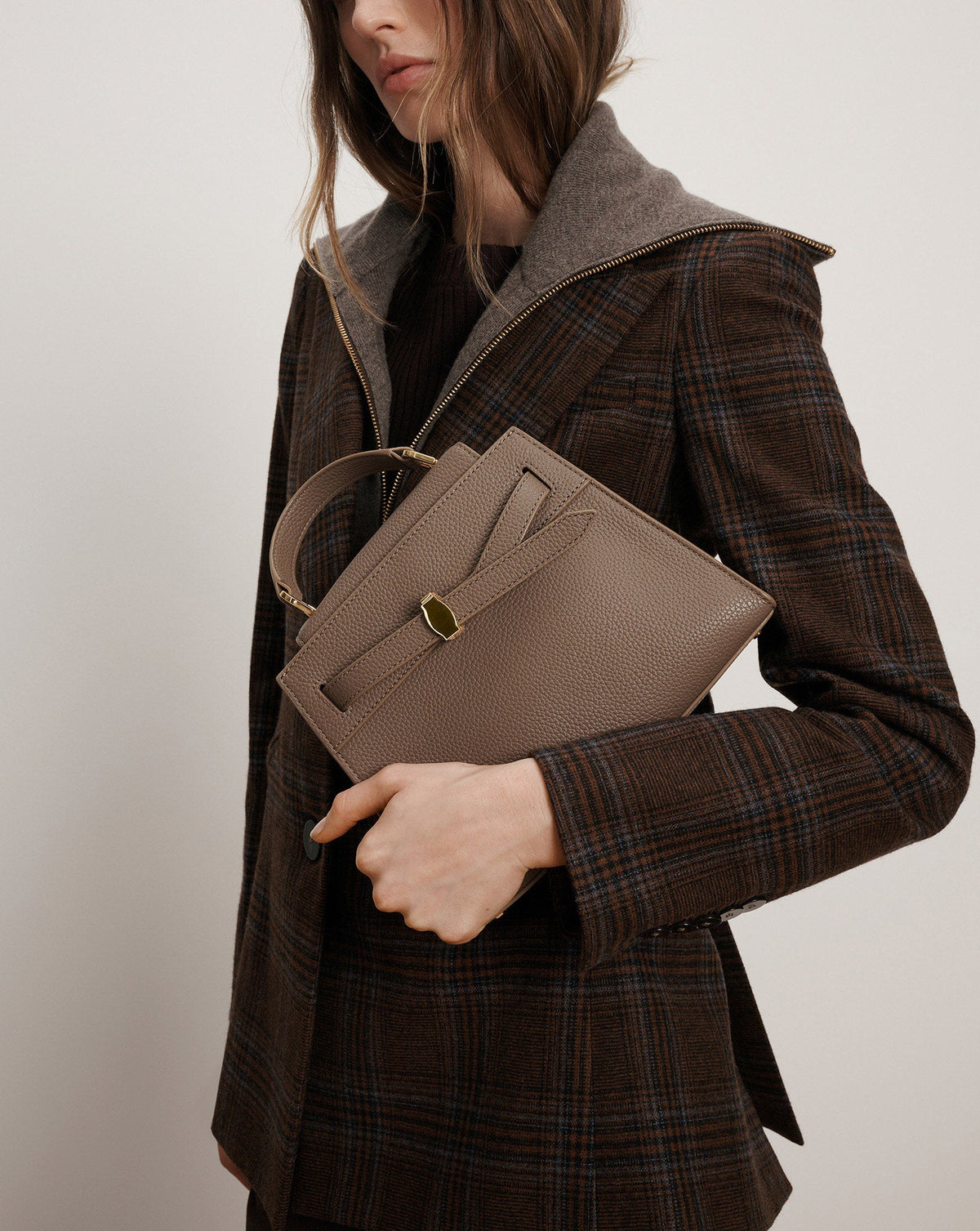 Veronica Beard Dash Top-Handle Bag in Light Brown Bark - Veronica Beard Sale