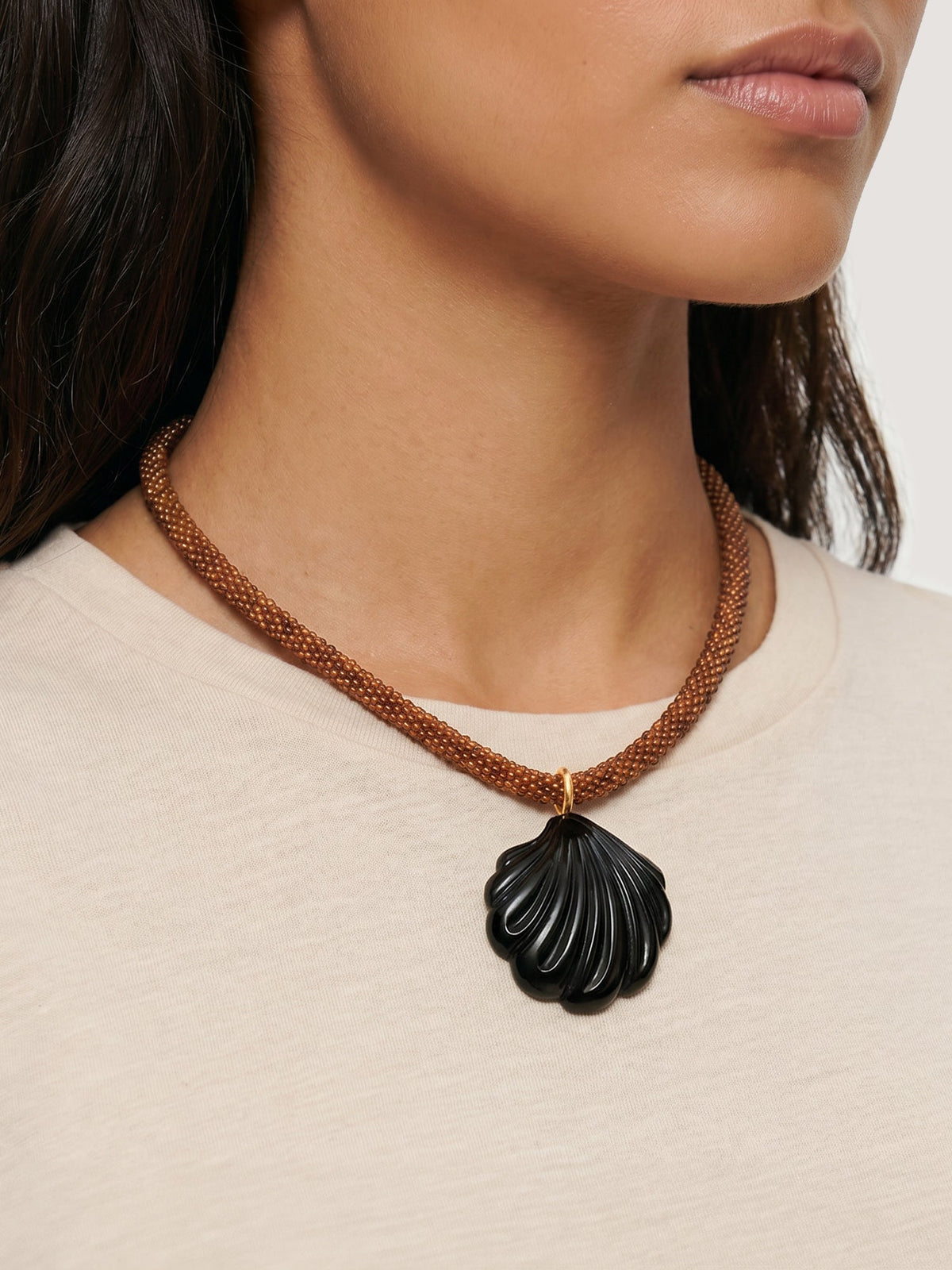 Scallop Shell Beaded Necklace in Brown/Black - Veronica Beard Everyday